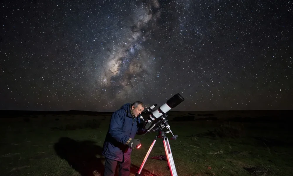 Un cometa brillante se acerca al Sol: cómo observarlo