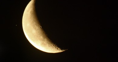 La Luna y Aldebarán desde Rusia