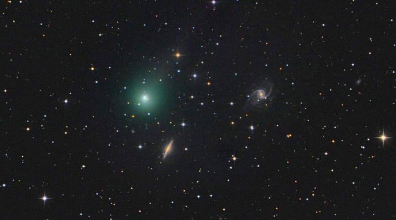 Foto del Cometa C/2014 Q2 Lovejoy y las galaxias NGC 5908 y NGC 5905
