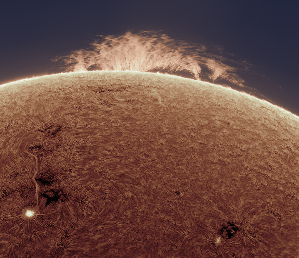 Foto de una prominencia solar desde Nueva York, Estados Unidos