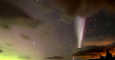 Auroras boreales, las Pléyades y un arco de protones desde Estados Unidos