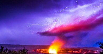 El cráter Halemaumau y una tormenta eléctrica (Hawái)