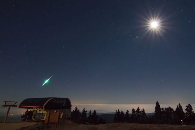 La Luna y un bólido desde República Checa