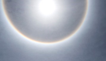 Halo solar desde la montaña Link Sar (Pakistán)