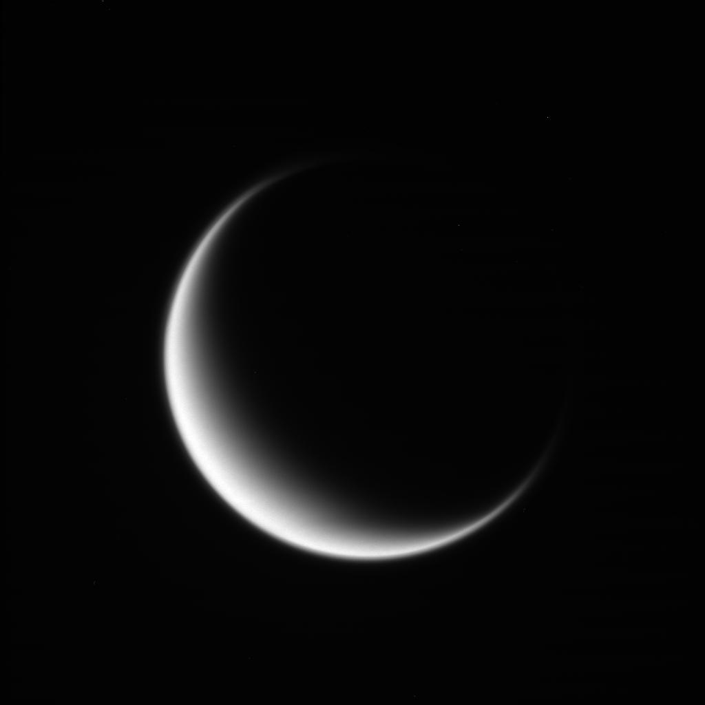 Foto de Titán tomada por la sonda Cassini (4-diciembre-2015)