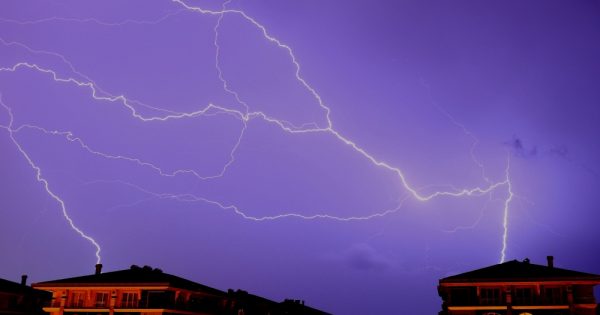 Tormenta eléctrica desde Estambul, Turquía