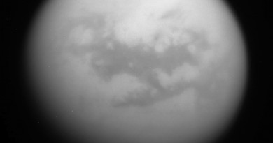 Imagen de Titán tomada por la sonda Cassini (31-diciembre-2015)