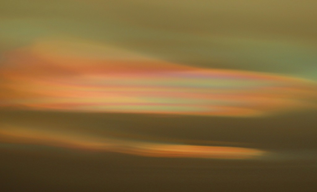 Nubes estratosféricas polares desde Grimsby, Inglaterra