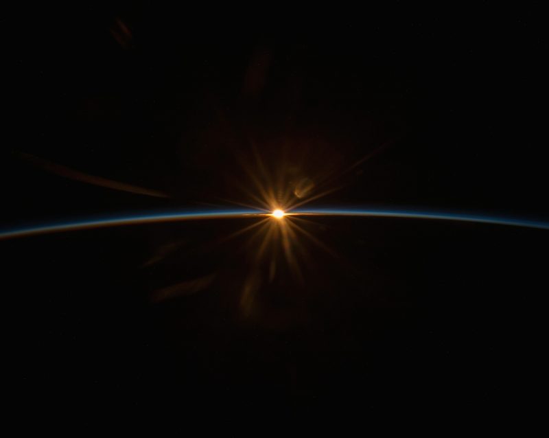 La puesta de Sol desde la Estación Espacial Internacional