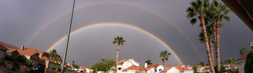 Arcoíris doble desde Las Vegas, Estados Unidos