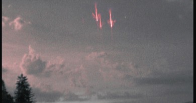 Imagen de espectros rojos en Nýdek, República Checa