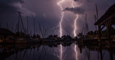 Tormenta eléctrica desde Fertörakos, Hungría