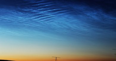 Nubes noctilucentes desde Kolozsvár, Rumanía