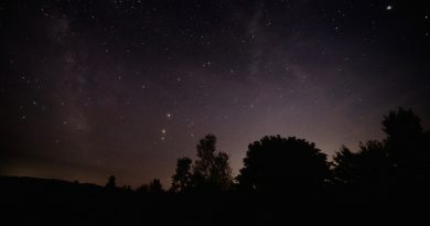 Saturno, Marte y Antares desde Maine, Estados Unidos