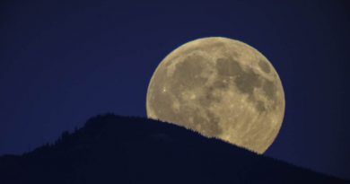 La salida de la Luna desde Washington, Estados Unidos