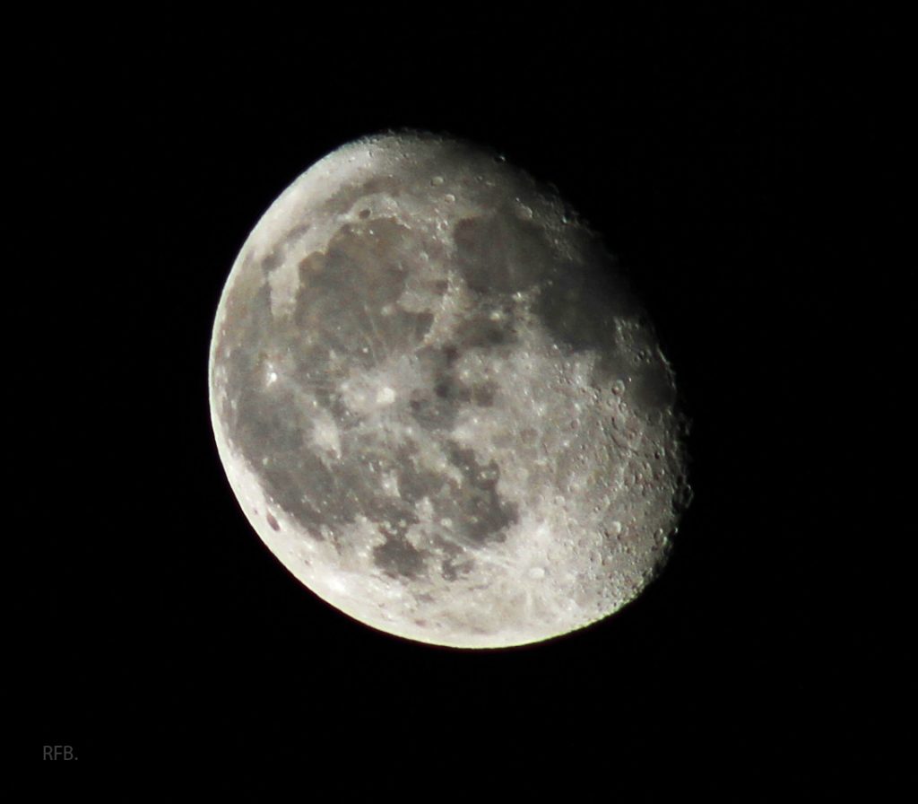 La Luna desde Valencia, España