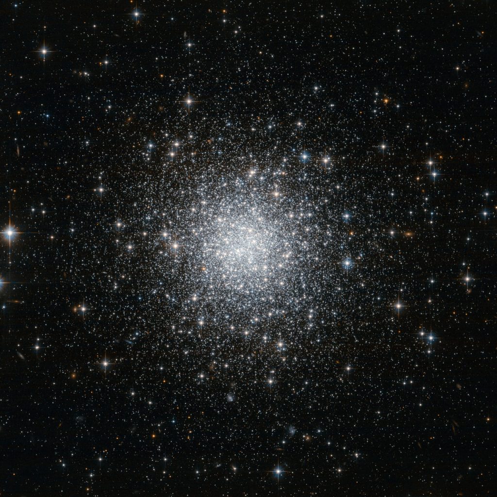 El cúmulo globular NGC 7006: un “puesto avanzado” de la Vía Láctea