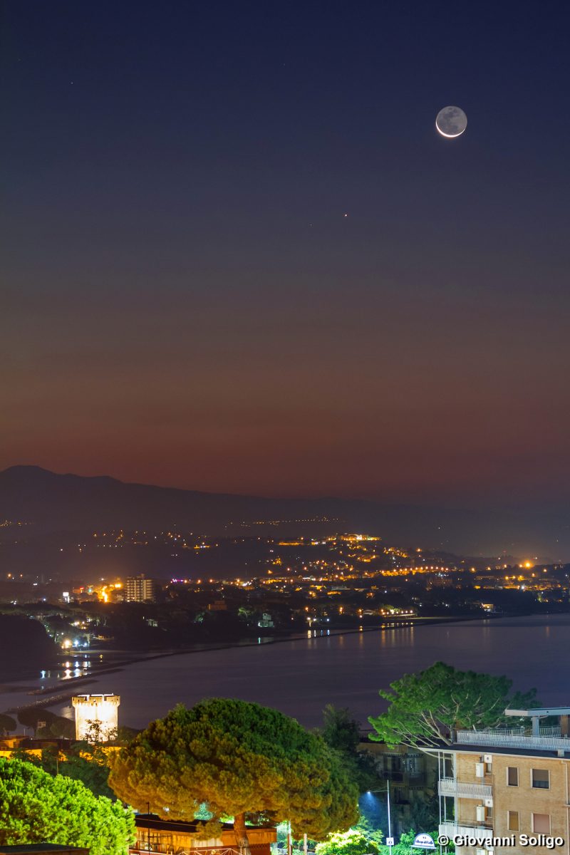 La Luna y Mercurio desde Formia, Italia