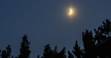 La Luna y Saturno desde Sajonia, Alemania