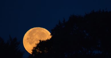 La Luna desde Moray, Escocia