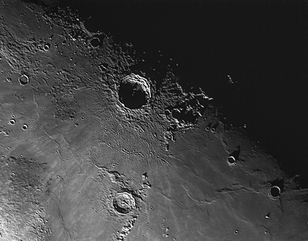Imagen del cráter lunar Copérnico tomada el 8 de noviembre de 2016