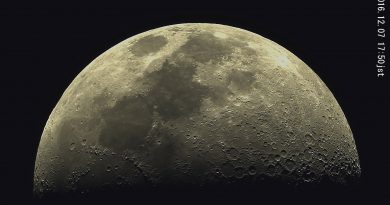 La Luna en fase Cuarto Creciente desde Ōtawara, Japón