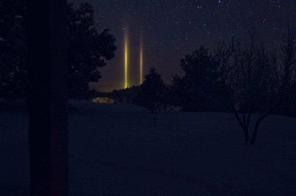 Pilares de luz desde California, Estados Unidos