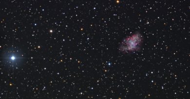 Imagen de la Nebulosa del Cangrejo y la estrella Zeta Tauri