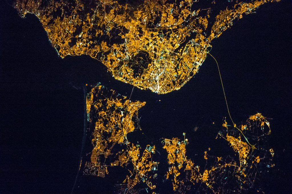 Lisboa, Portugal, desde la Estación Espacial Internacional