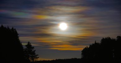 Foto de una corona lunar desde el norte de Finlandia