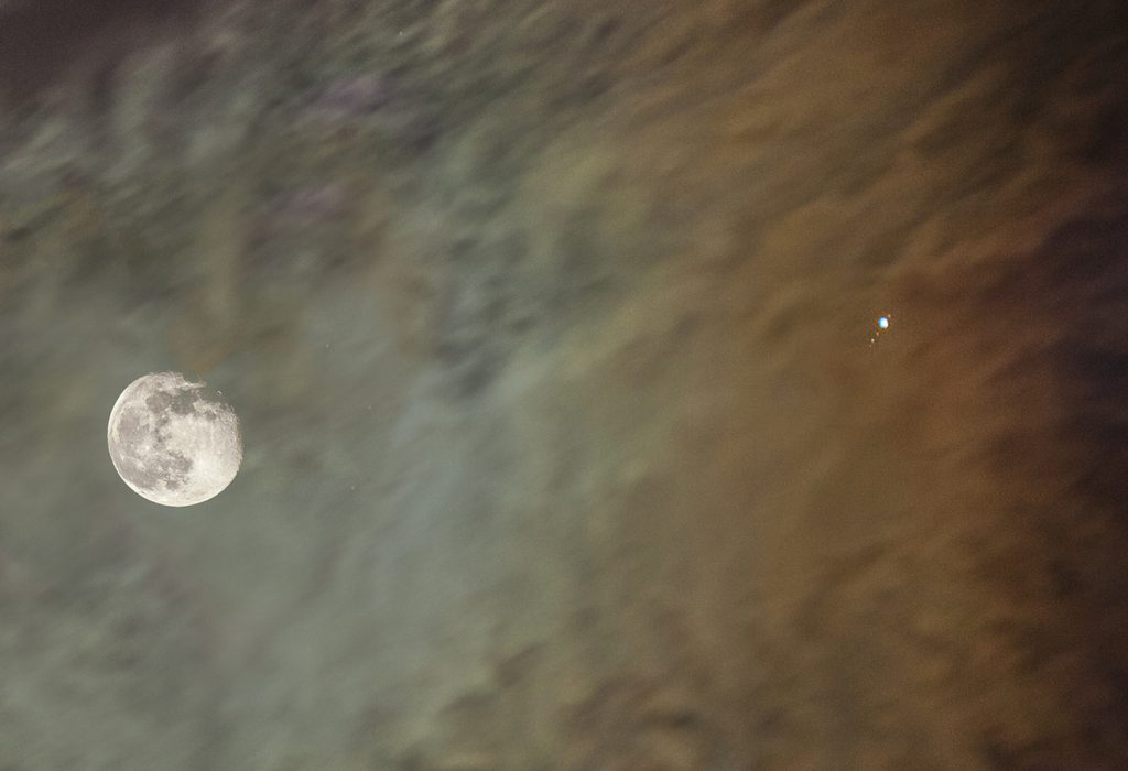 La Luna y Júpiter desde Inglaterra