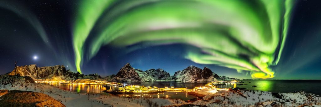 Auroras boreales sobre Hamnøy, Noruega