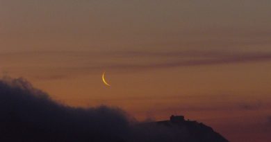 La Luna y Venus desde Girona, España