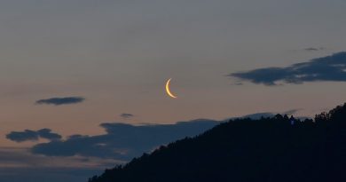 La Luna al amanecer desde Medvode, Eslovenia