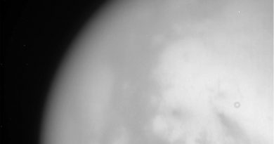 Imagen de Titán tomada por la sonda Cassini (8-mayo-2017)