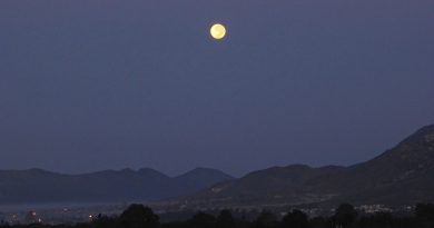 Foto de la Luna llena desde Mature, Zimbabue