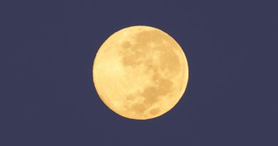 Imagen de la Luna tomada antes del amanecer en Zimbabue