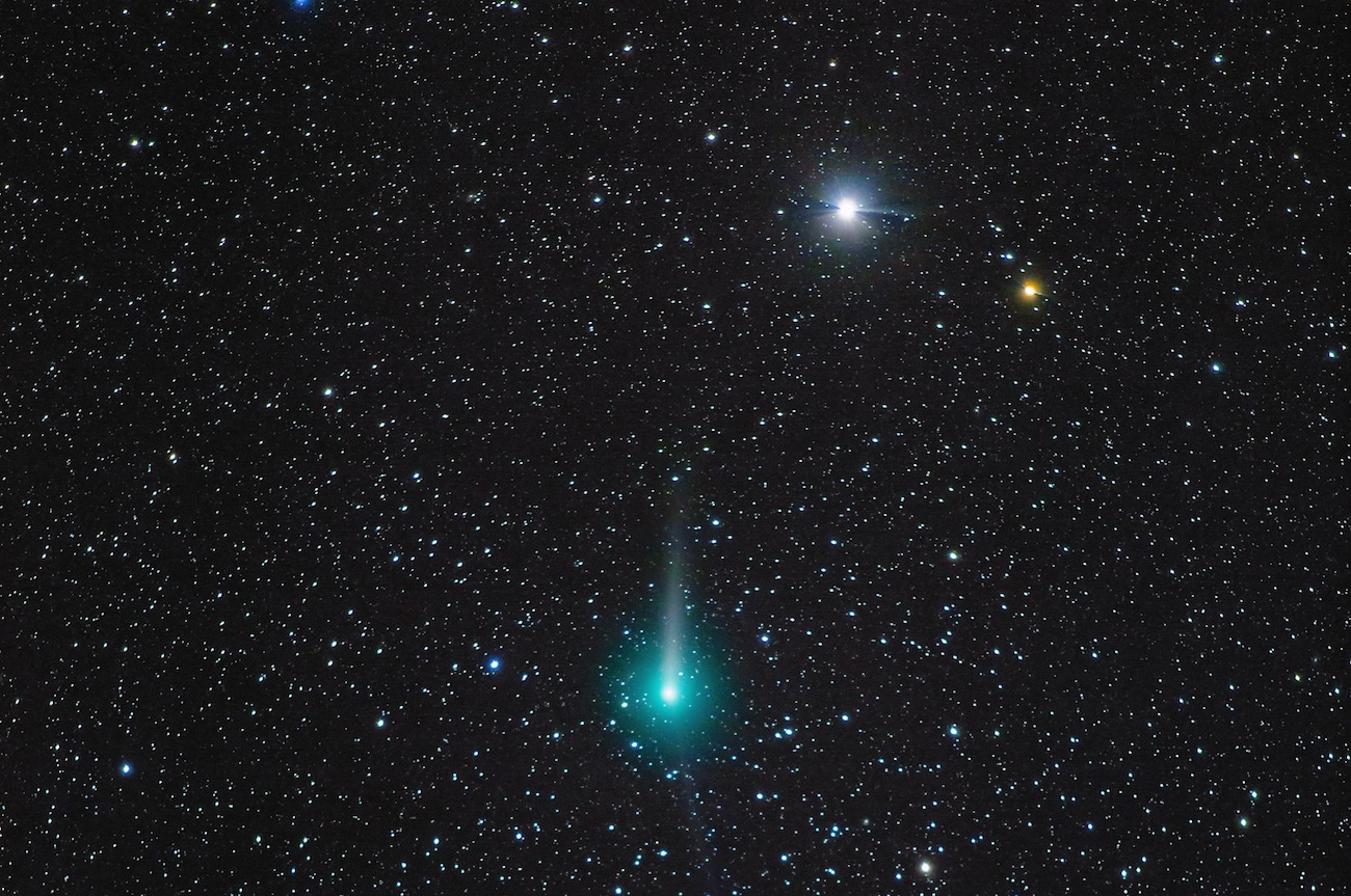 Foto del Cometa C/2015 V2 (Johnson) en la constelación de Bootes