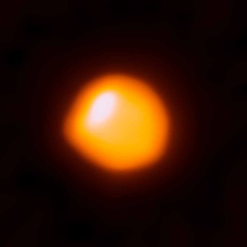 El Observatorio ALMA capta una imagen de la estrella Betelgeuse