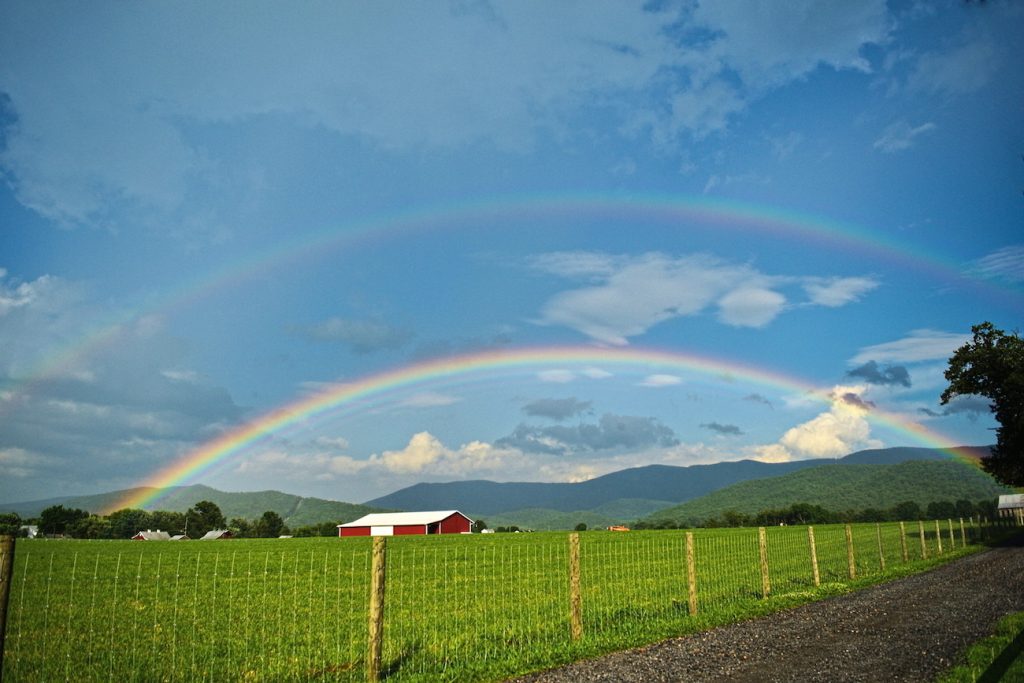 Arcoíris doble desde Virginia, Estados Unidos