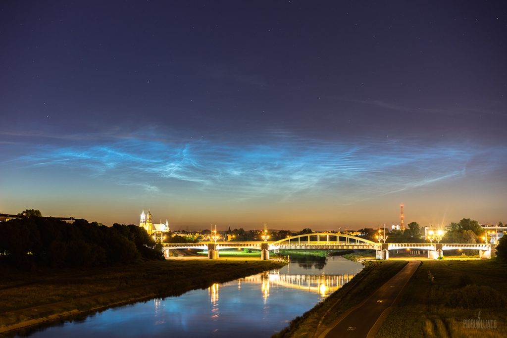 Nubes noctilucentes desde Poznań, Polonia
