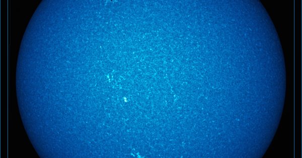 Imagen del Sol en la línea de emisión Calcio-K