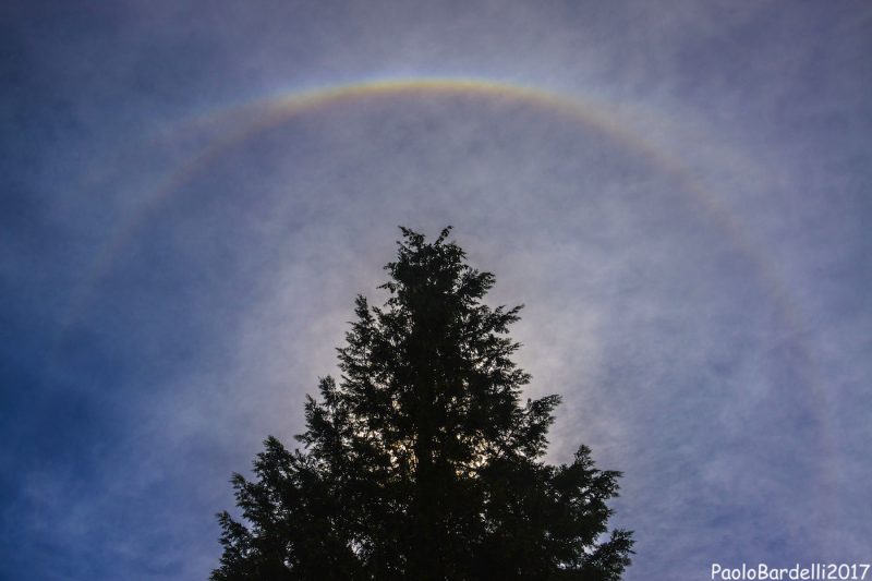 Halo solar desde Sumirago, Italia