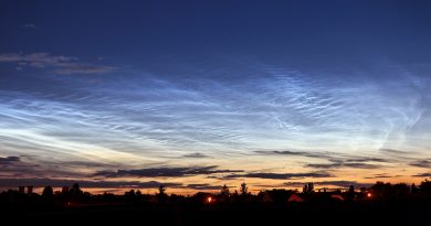 Nubes noctilucentes desde Budapest, Hungría