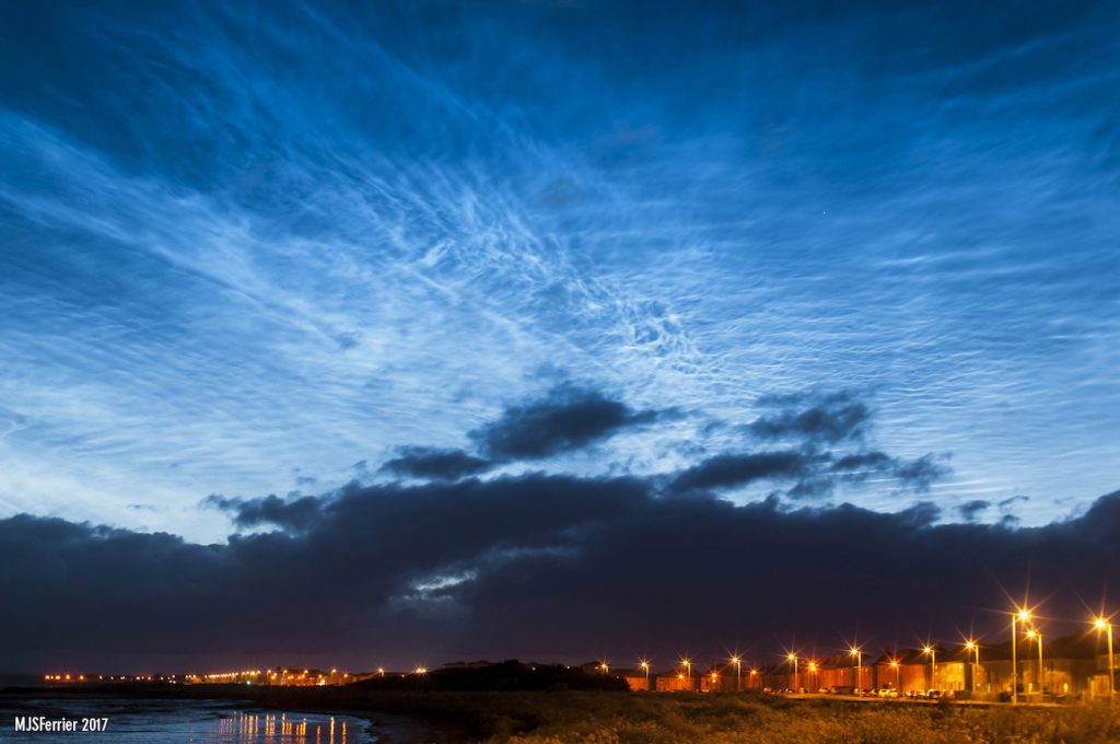 Nubes noctilucentes desde Troon, Escocia