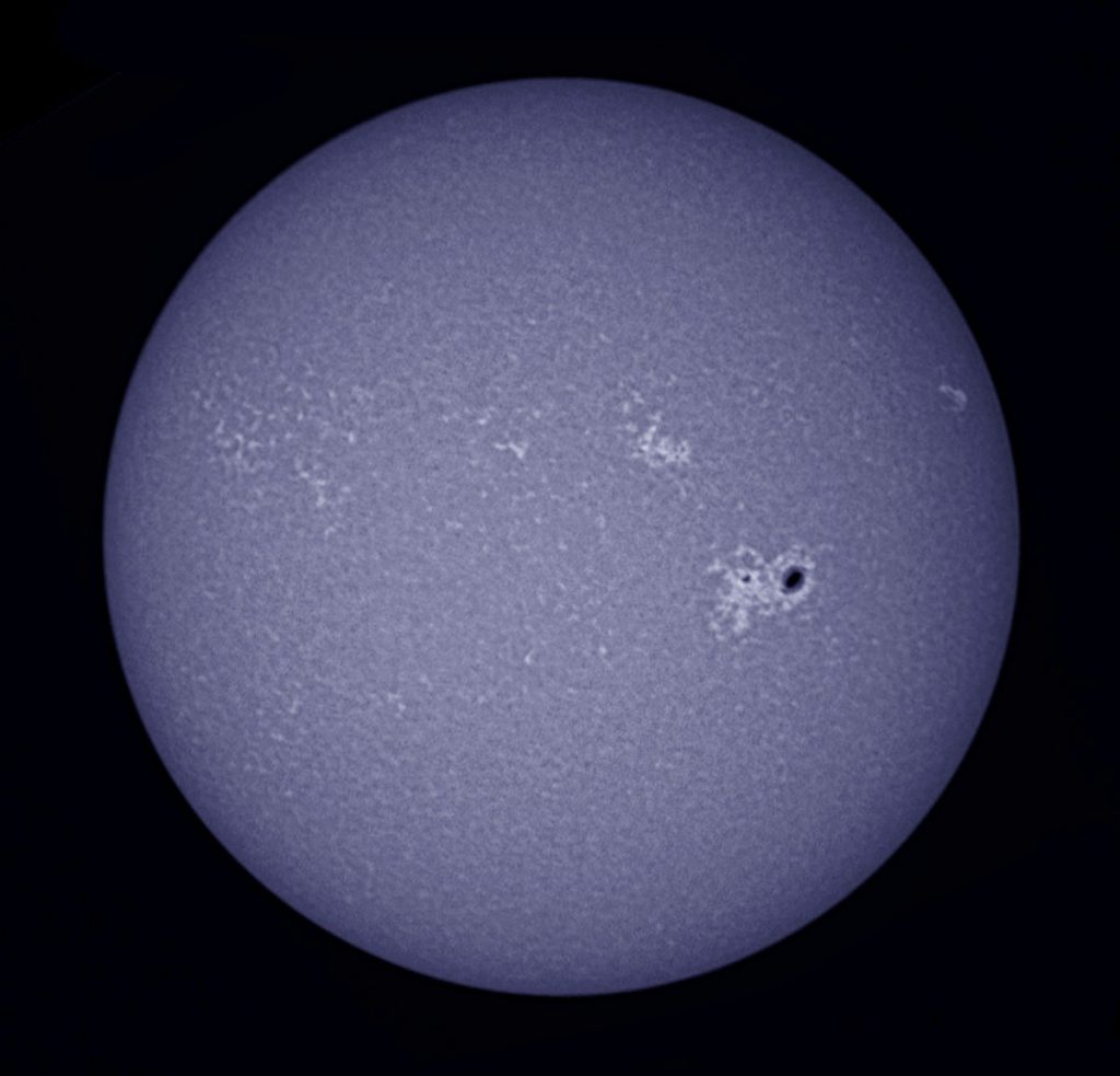 Imagen del Sol y la región activa 2665 (CaIIK)