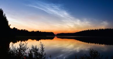 Nubes noctilucentes desde Rautalampi, Finlandia