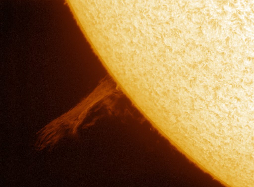 Fotografía de una prominencia solar (18-agosto-2017)