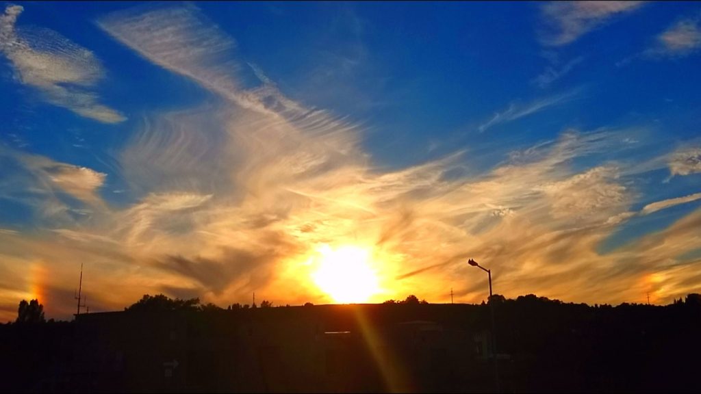 El Sol y un parhelio desde Kitzingen, Alemania