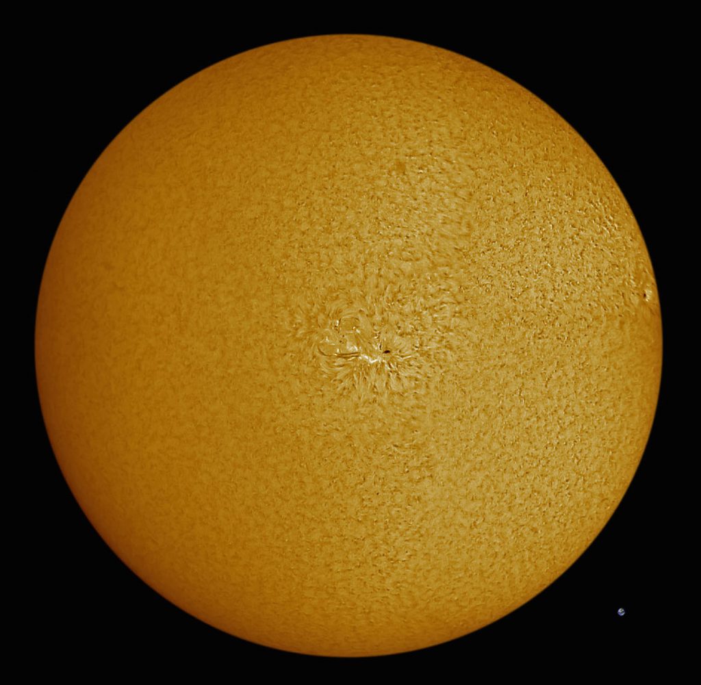 Imagen del Sol y la región activa 2672